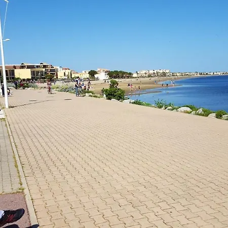 D'une A A 300 M De La Plage Avec Vue Sur La Mer Et Wifi Apartment